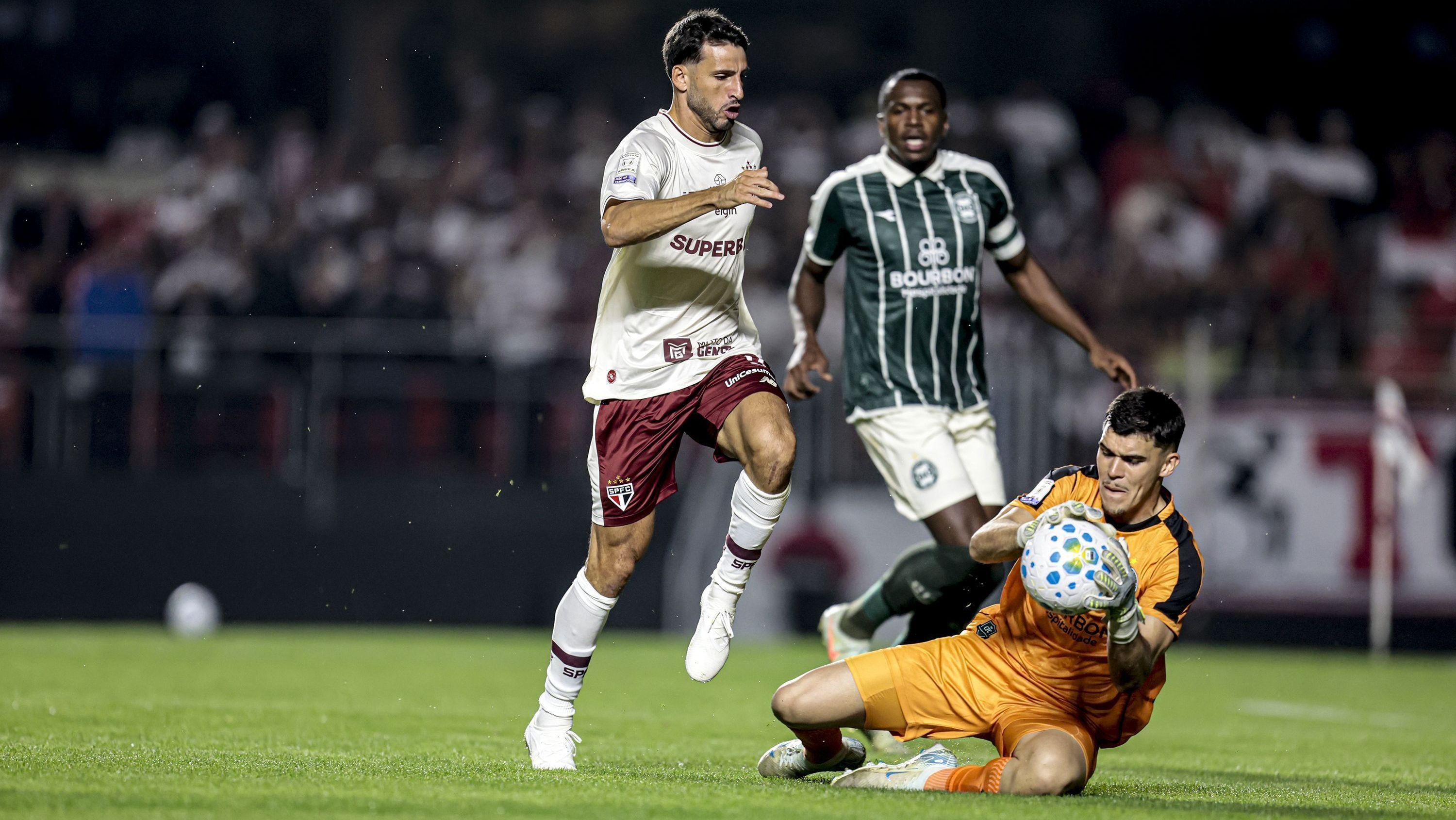 Corinthians e Cruzeiro fazem “duelo de reservas” no Brasileirão