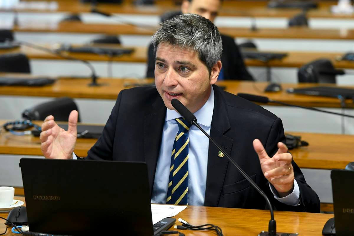 Líder do PL no Senado diz não ter "rabo preso": "Tenho CPF próprio"