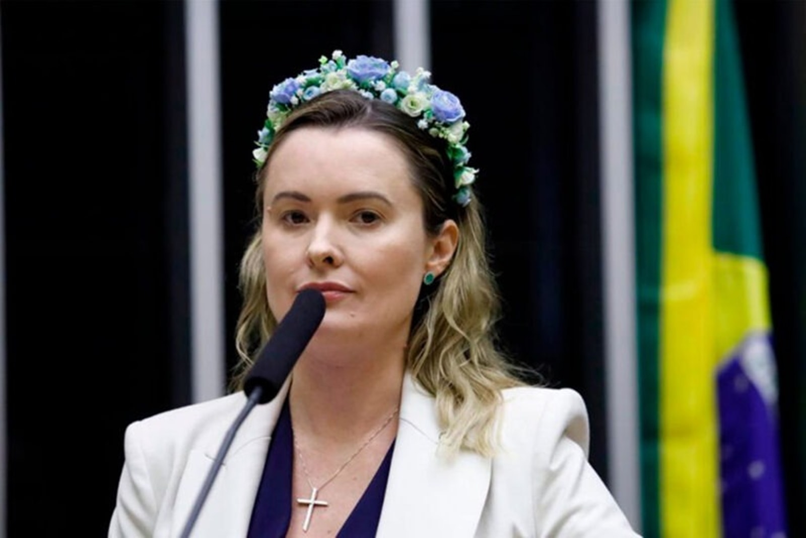 Júlia Zanatta é reeleita deputada com maior votação da história de SC