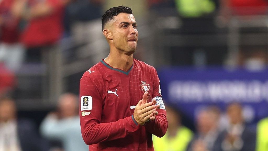 Kane faz história, Olise brilha e Bayern goleia Union Berlin por 7 a 0