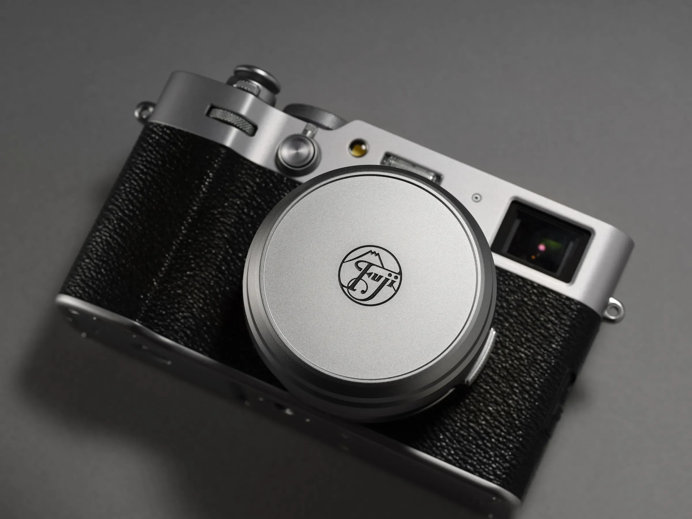 Dobro de luz: adaptador faz lente Canon F1.2 virar F0.9 em câmeras Fujifilm