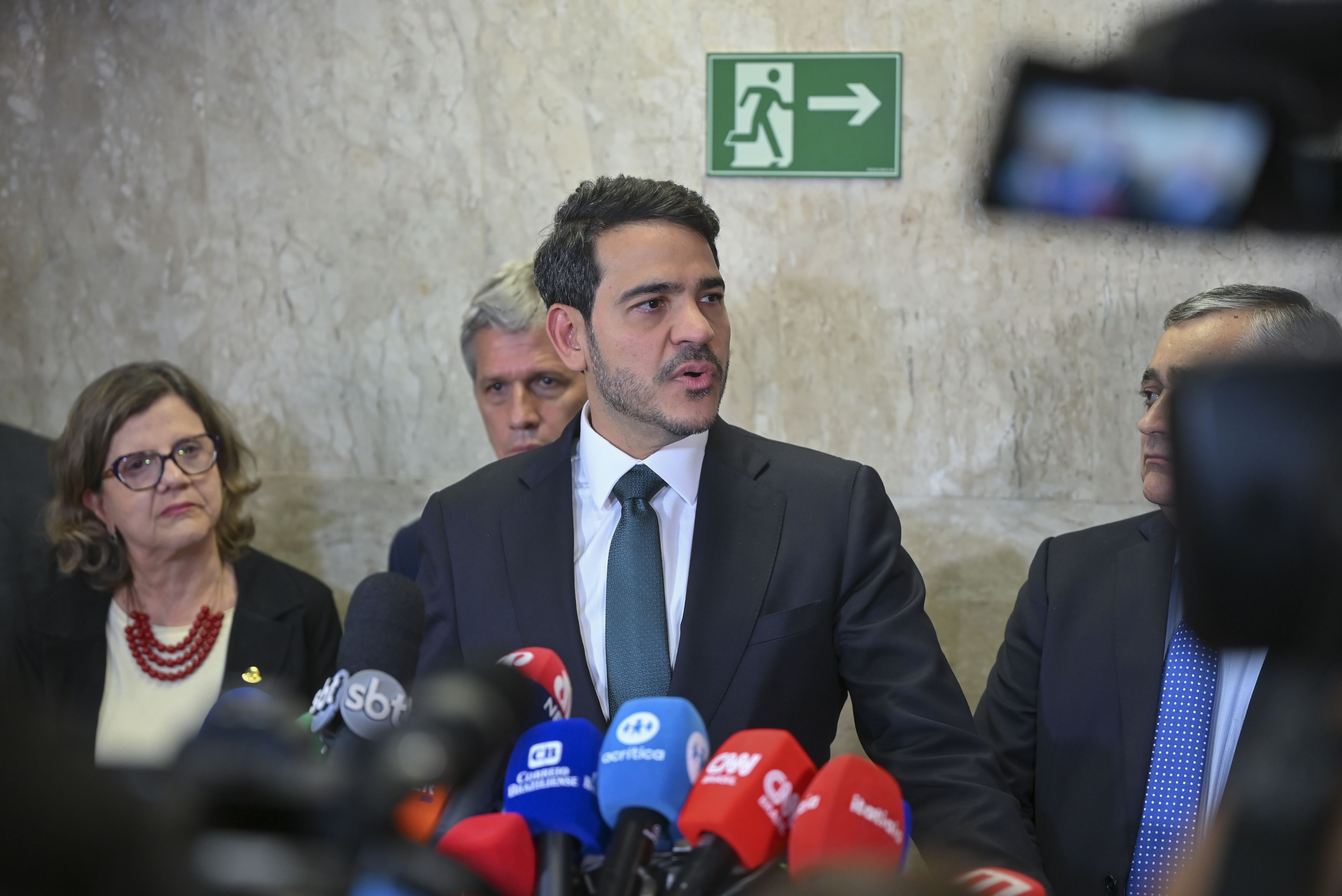 Lula avalia nomeação de Jorge Messias ao Ministério da Justiça