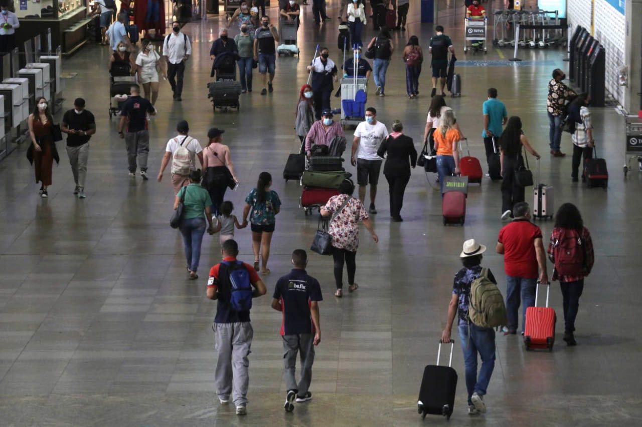Drones suspendem pousos e decolagens no Aeroporto de Guarulhos