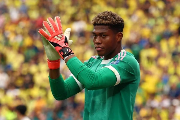 Goleiro do Japão revela recado emocionante de Alisson após derrota