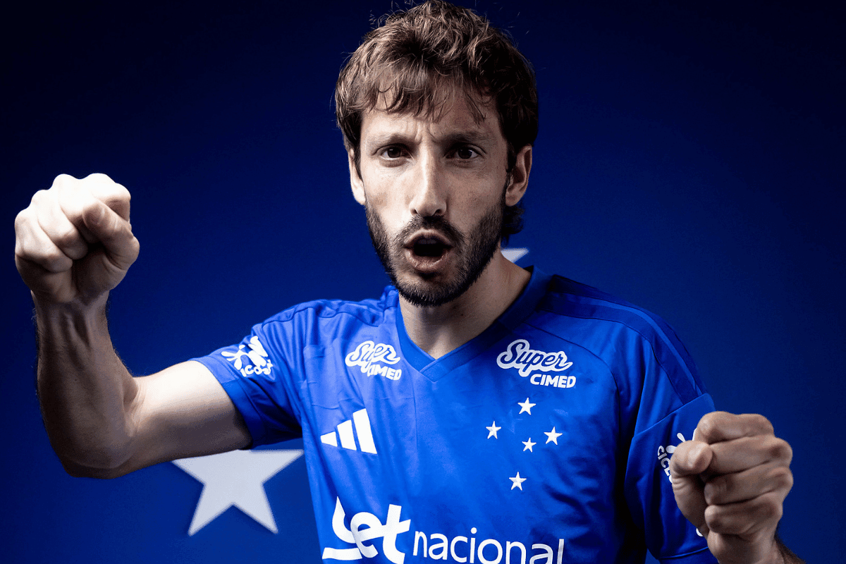 Matías Viña detona River Plate em apresentação no Cruzeiro; confira