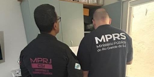 Dois suspeitos são presos por se passarem por advogados e aplicarem golpe