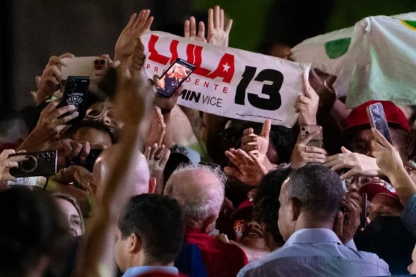 Real Time Big Data: Lula lidera intenções de voto no 1º e 2º turnos em SE