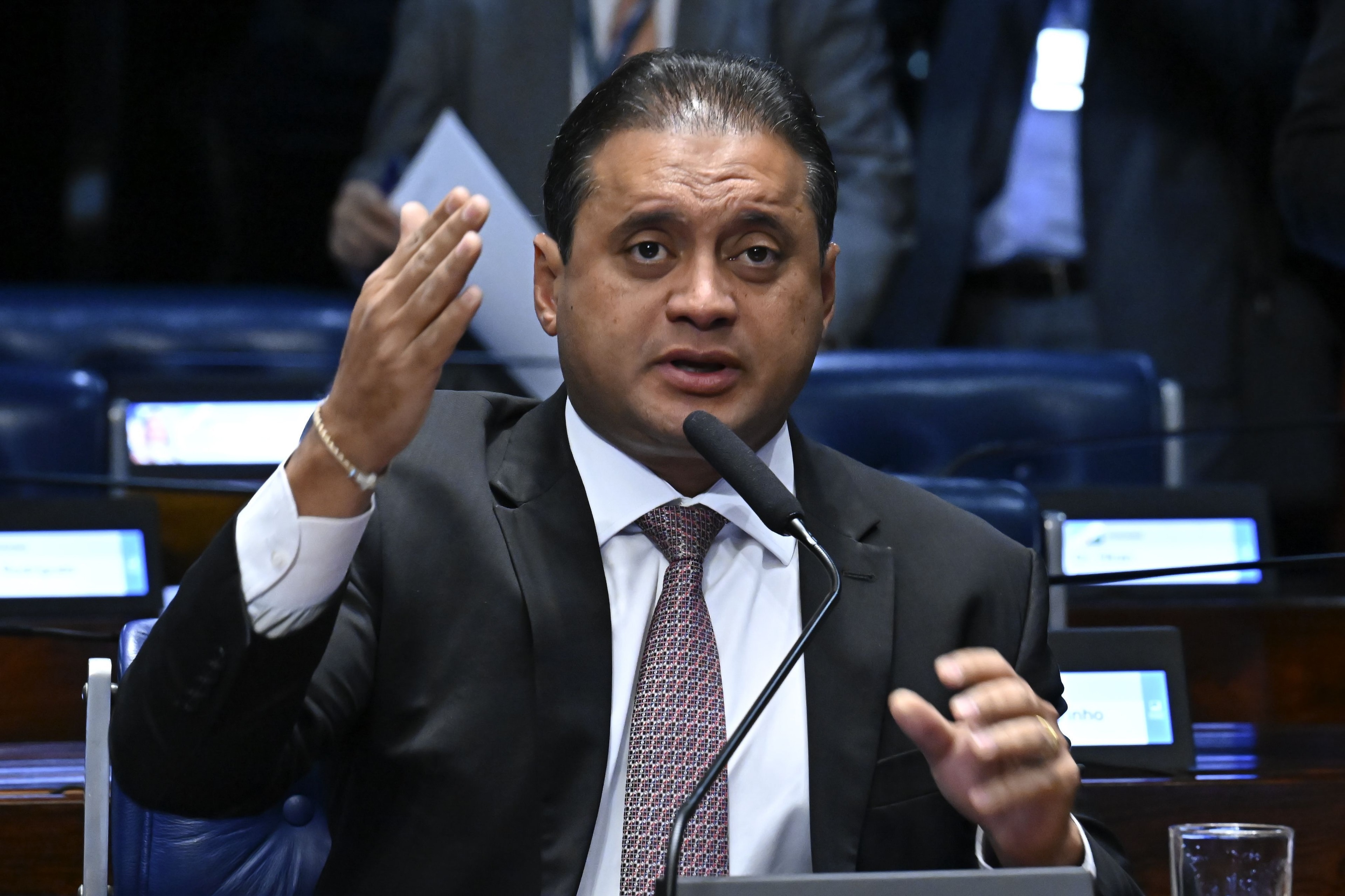 PF aponta que mulher de Weverton Rocha recebeu mais de R$ 11 mi de advogado