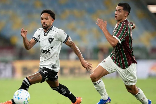 Em crise, Fluminense encara Rivadavia pelas oitavas da Libertadores