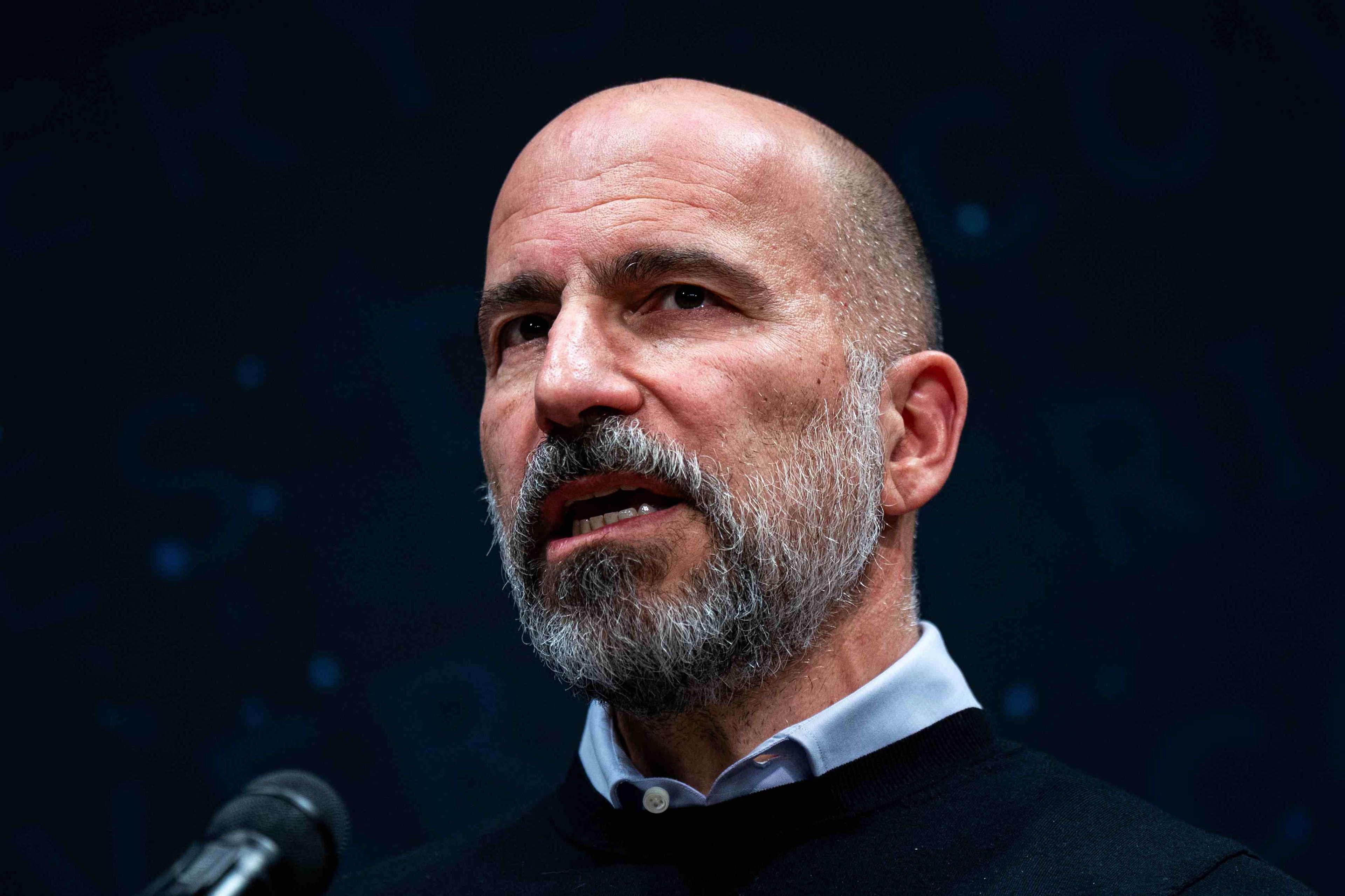 Uber vai cortar 3.300 empregos no mundo em reestruturação para reduzir hierarquias