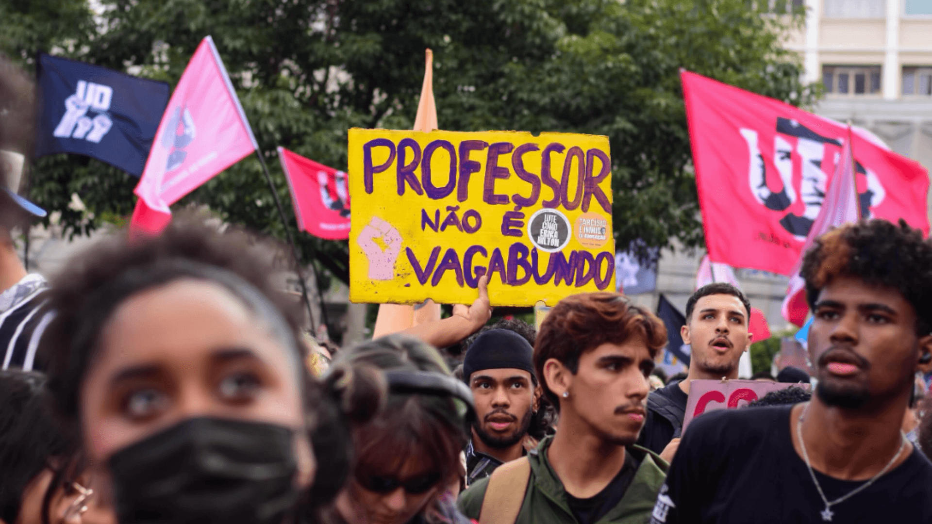 Universitários protestam contra Tarcísio na Faria Lima
