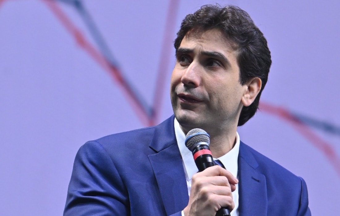 Galípolo diz que BC está preocupado com ofertas “agressivas e predatórias” de crédito