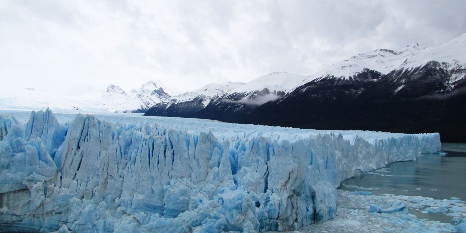 Outrora um símbolo da herança alpina da Eslovênia, o último glaciar do país reduziu-se a alguns poucos trechos de gelo