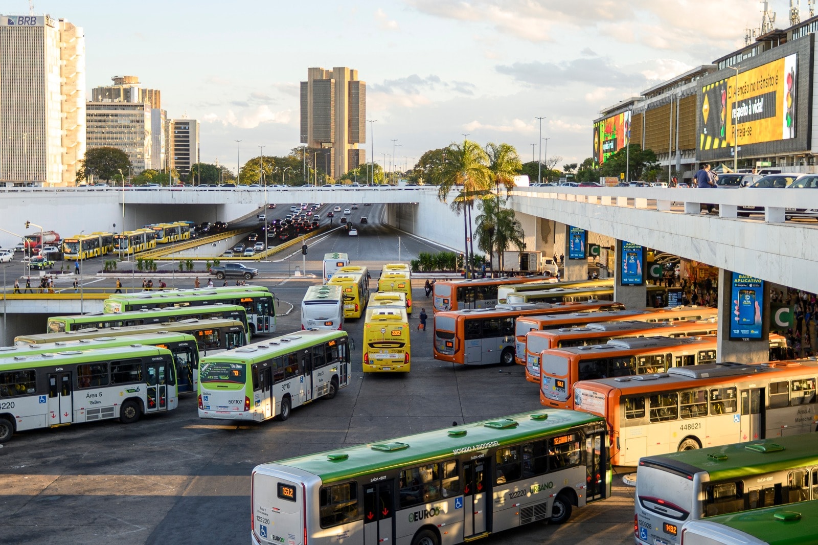 Transporte público do DF no 2º turno será gratuito e terá frota de dia útil