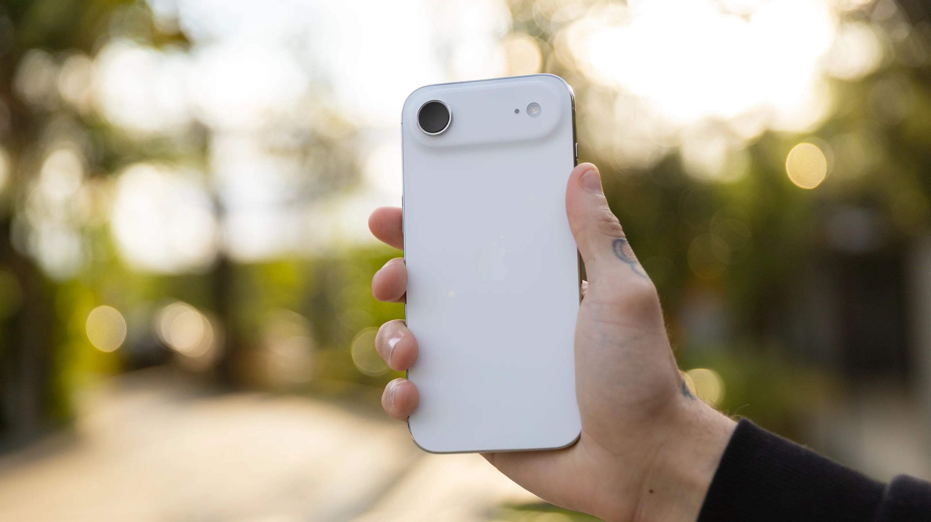 Apple deve copiar estratégia da Samsung e lançar enxurrada de iPhones em 2026
