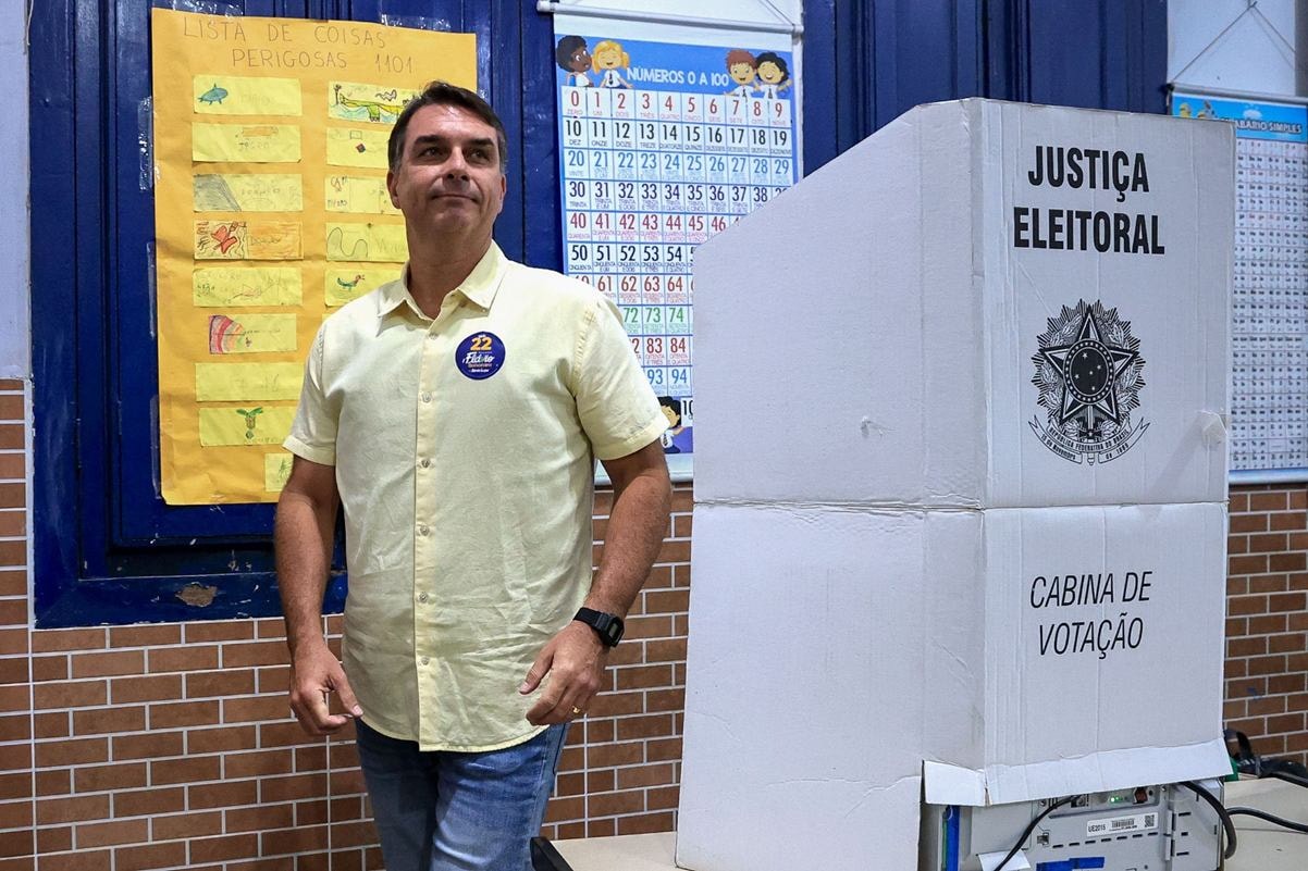 Eleições: Flávio vence em 8 países da América do Sul; Lula ganha em 4