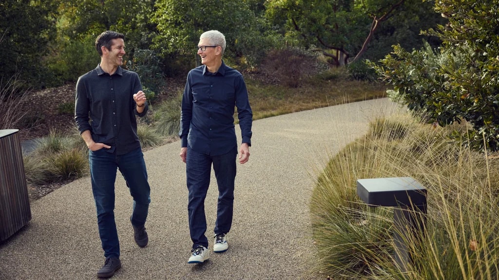 Tim Cook manda mensagem de despedida no último dia como CEO da Apple
