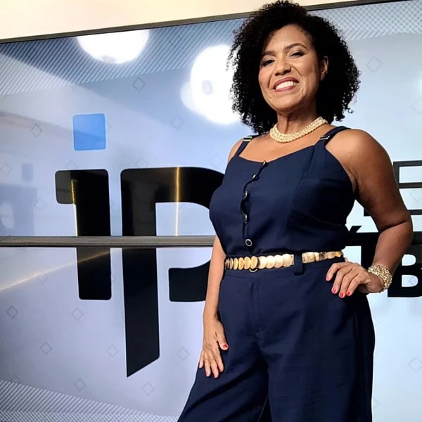 Morte da jornalista Érika Leal causa comoção nas redes sociais