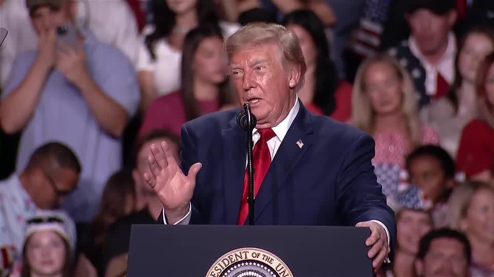 Eleitores de Trump não estão animados com as eleições, diz pesquisa