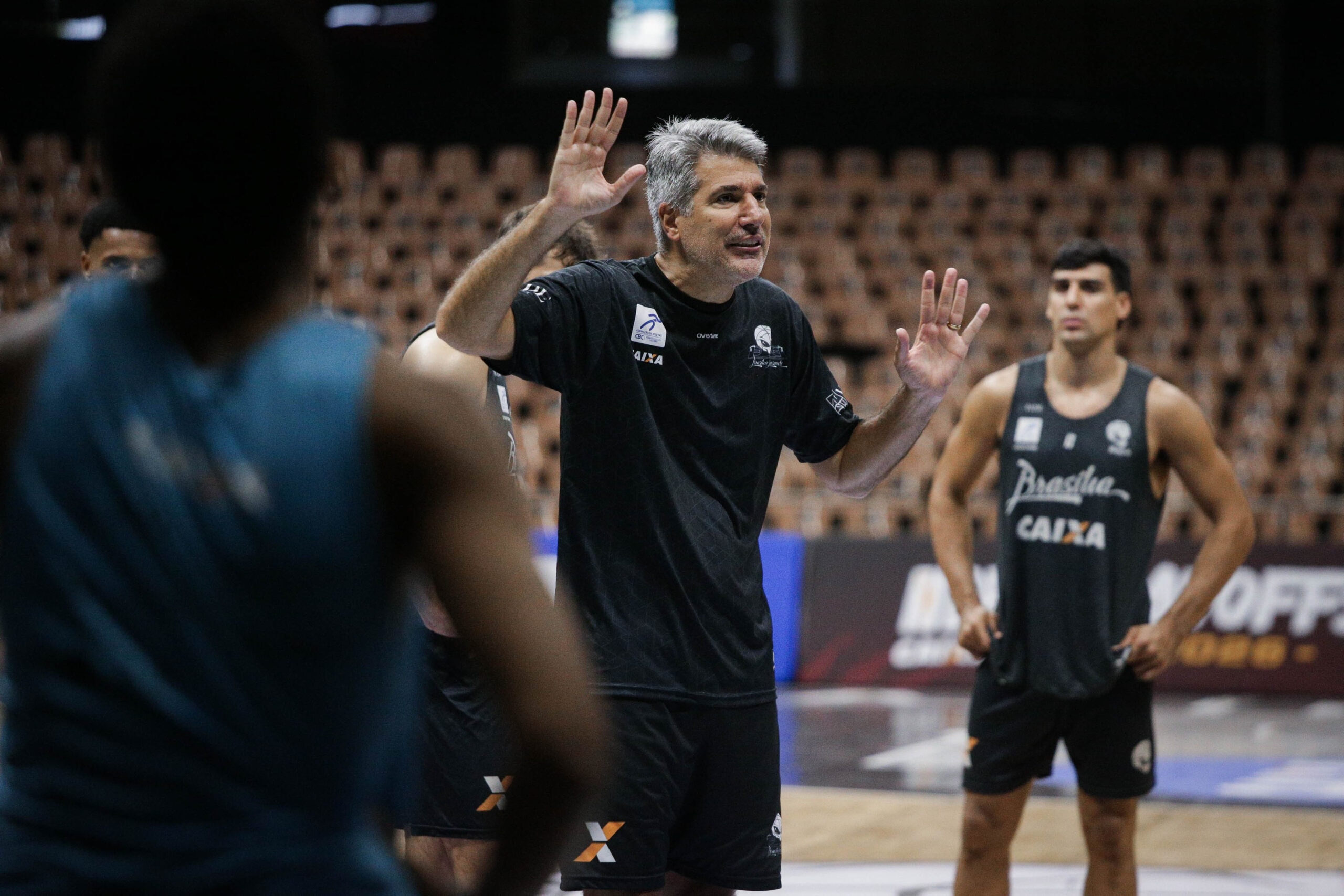 Brasília Basquete encerra preparação para os playoffs do NBB. Veja vídeo