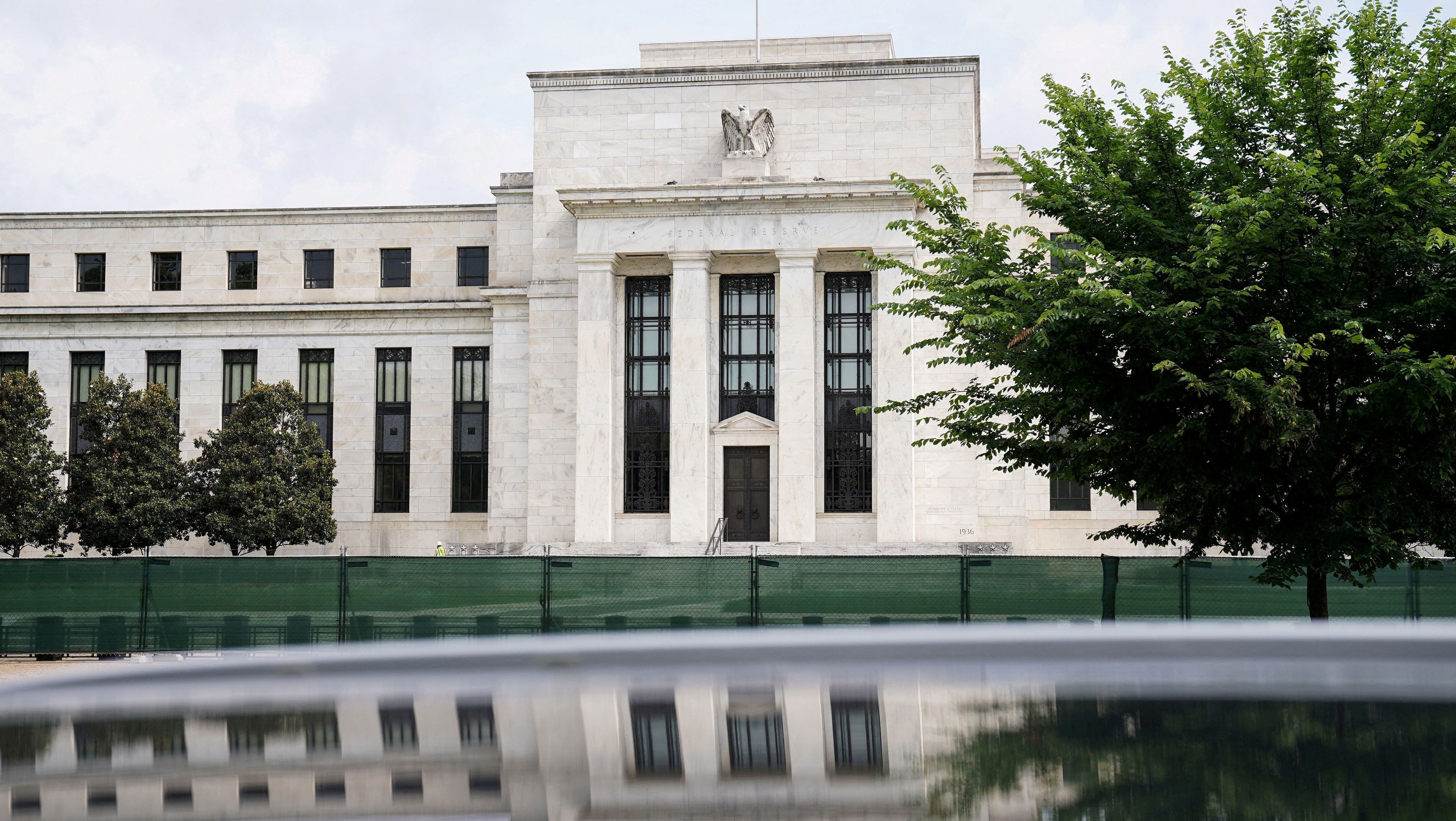 Bitcoin cai com cautela do mercado em relação ao conflito no Oriente Médio