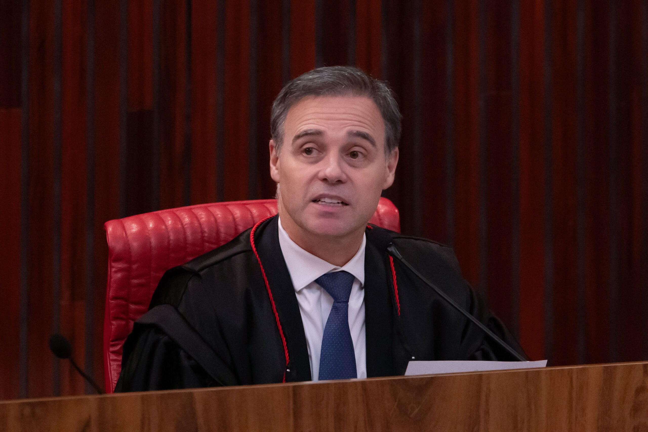 "Divulgação espontânea de dados não substitui investigações", diz Mendonça