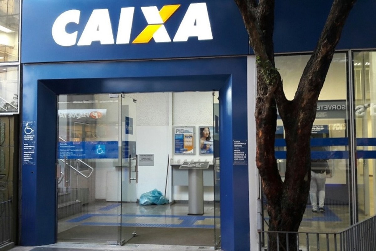 Bancários da Caixa Econômica Federal no DF aderem à paralisação nacional