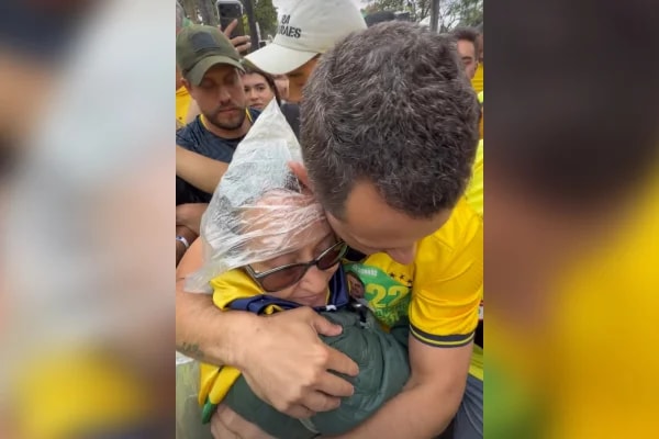 Ato em BH aproxima Cleitinho do bolsonarismo e acirra disputa com Roscoe