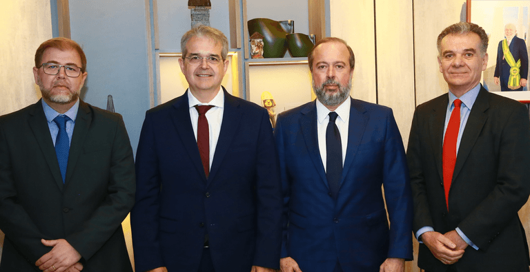 Silveira nega que Petrobras em minerais críticos seja nova “Terrabras”