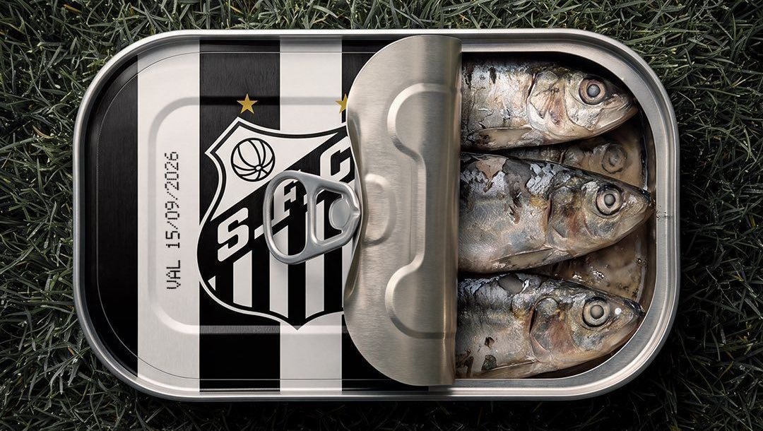 “Oportunista”: Cuca se irrita com repórter após eliminação do Santos