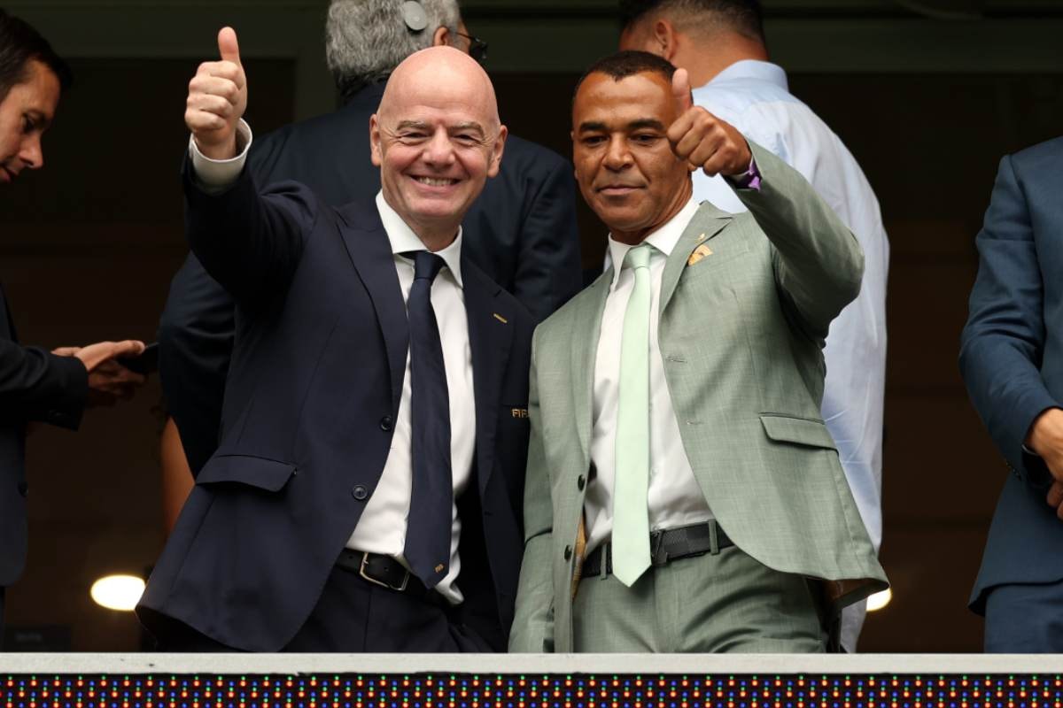 Cafu sai em defesa de Infantino após polêmica envolvendo a Copa do Mundo