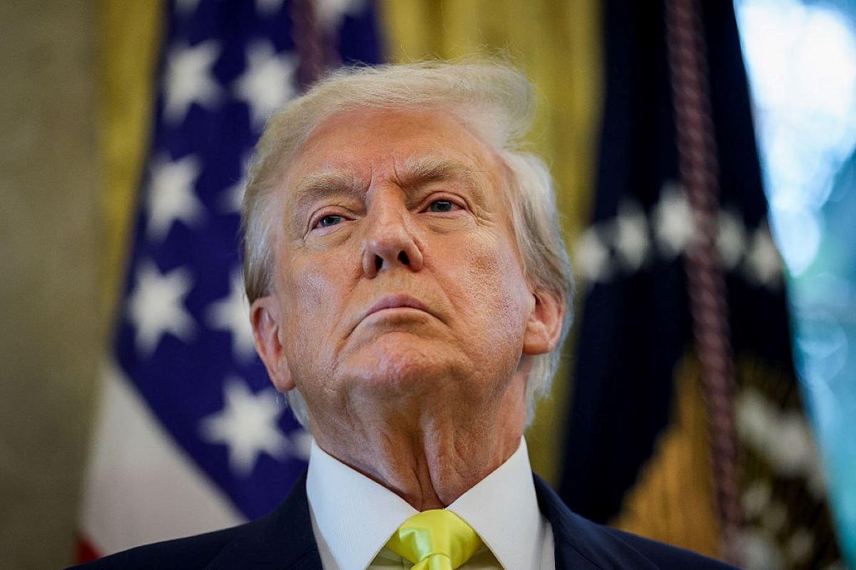 Trump cria fundo bilionário para indenizar “perseguidos” nos EUA