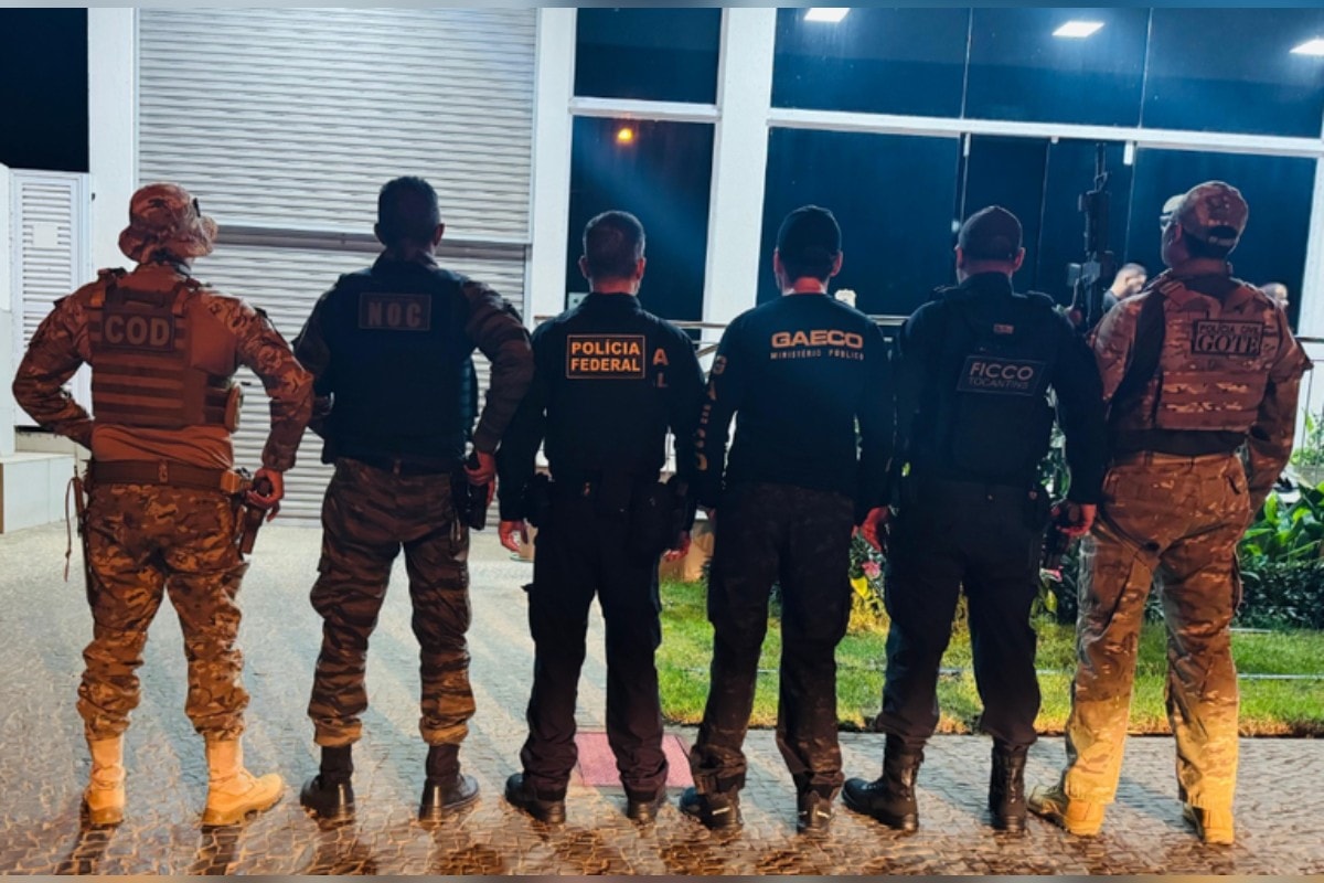 Quadrilha movimenta R$ 4 milhões roubando armas para facções