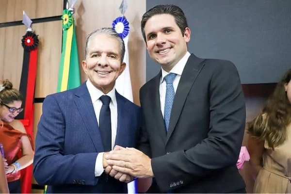Hugo Motta critica adversário do pai: “Vazio, amargo e só vomita ódio”