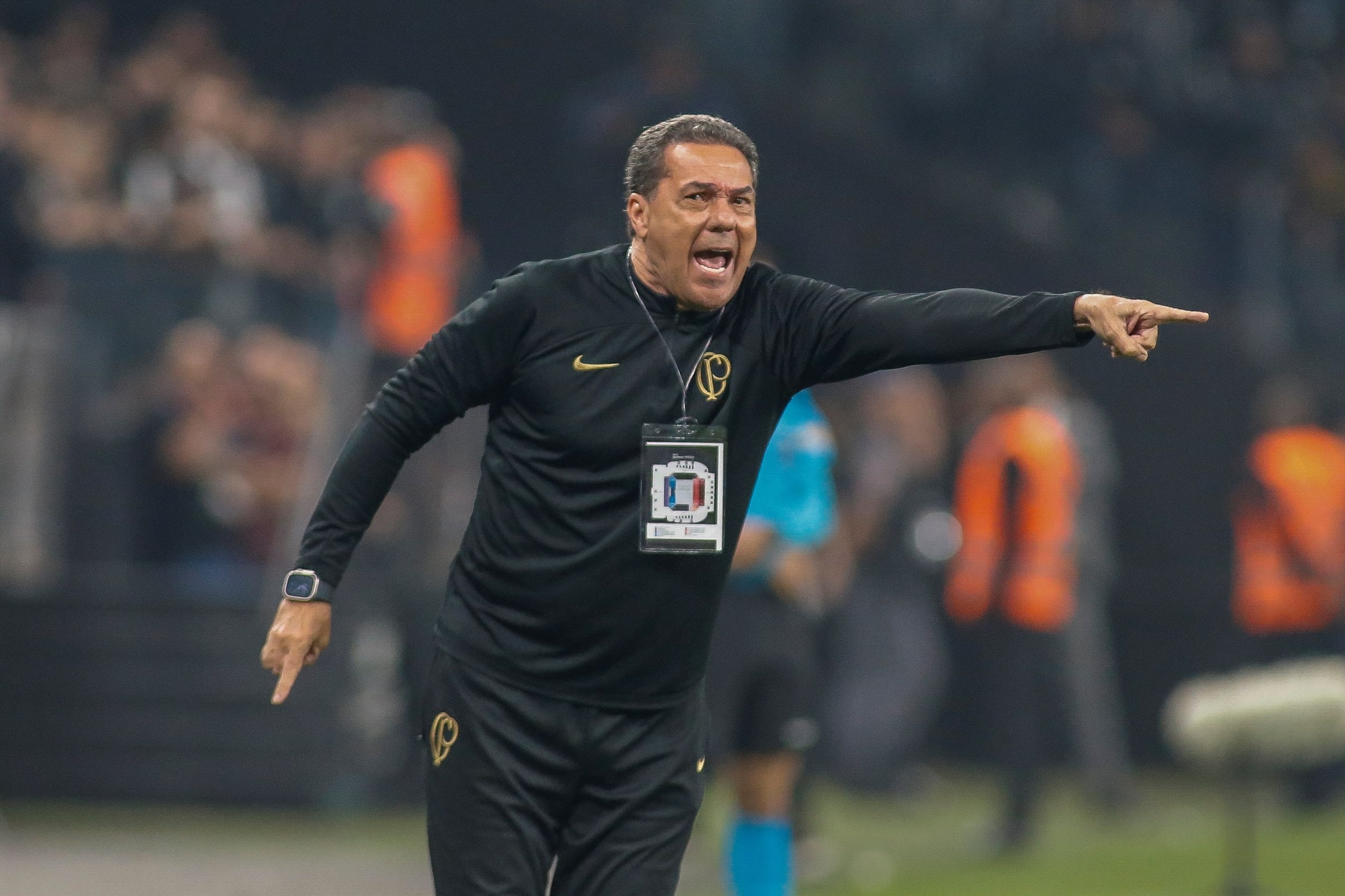 Luxemburgo revela que treinaria o Corinthians caso tivesse sido procurado