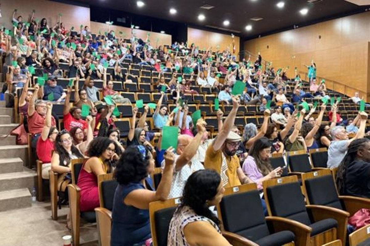 Professores da UnB fazem acordo com MGI e dão fim ao indicativo de greve