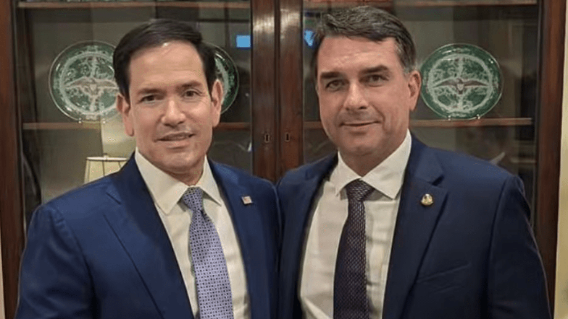 Após tarifaço, Flávio compara Lula a Biden: “ranzinza” e “inconsequente”