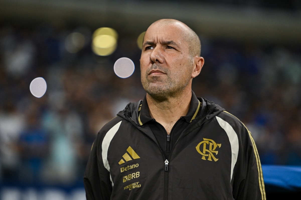 Leonardo Jardim mantém os pés no chão após o Flamengo assumir a liderança