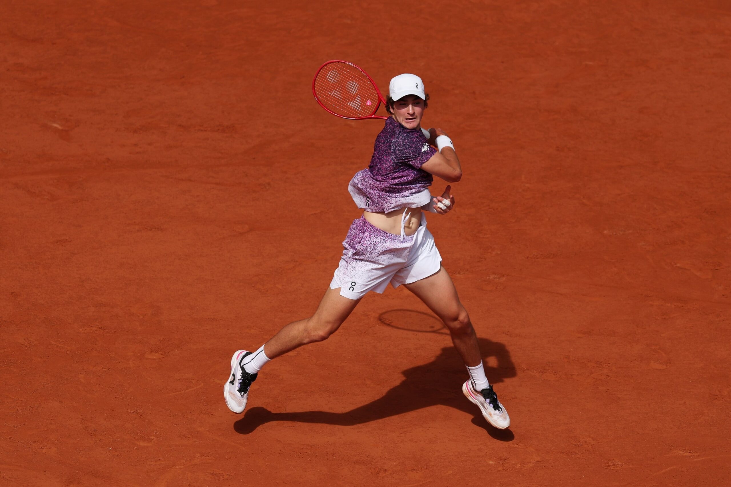 Saiba quando João Fonseca disputa as quartas de final de Roland Garros