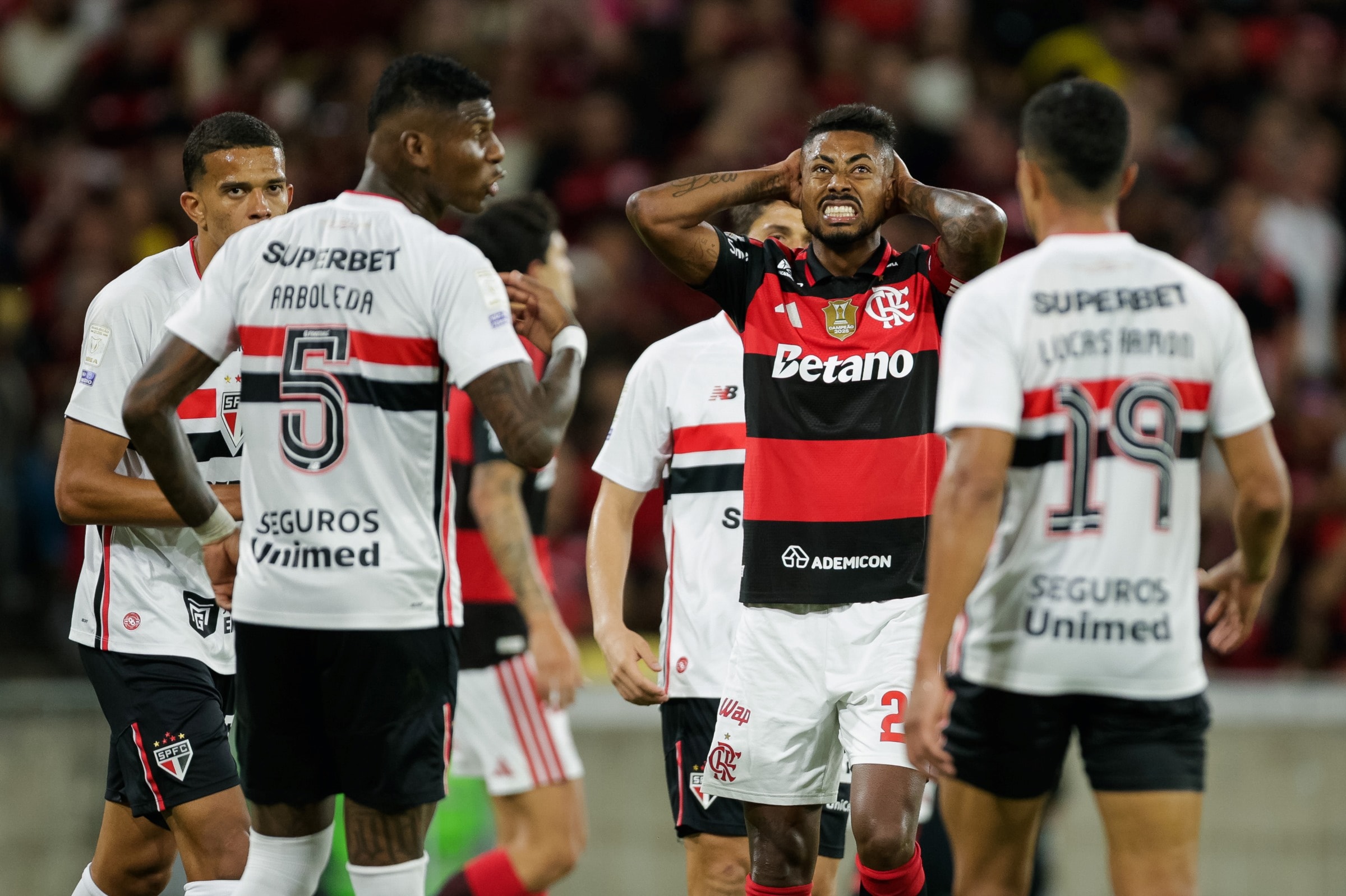 Proibição das bets: confira quais clubes da Série A são patrocinados