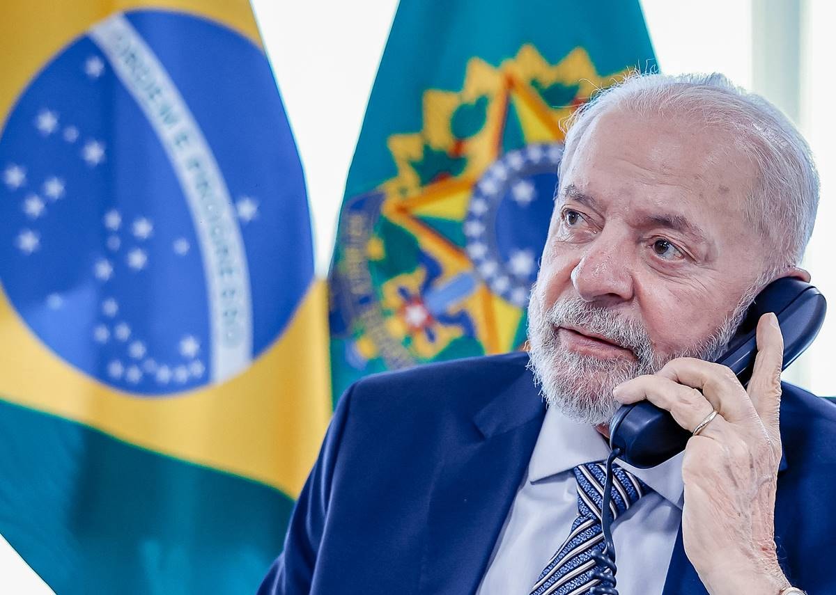 Lula diz a Trump que eles se gostam e não precisam de intermediários