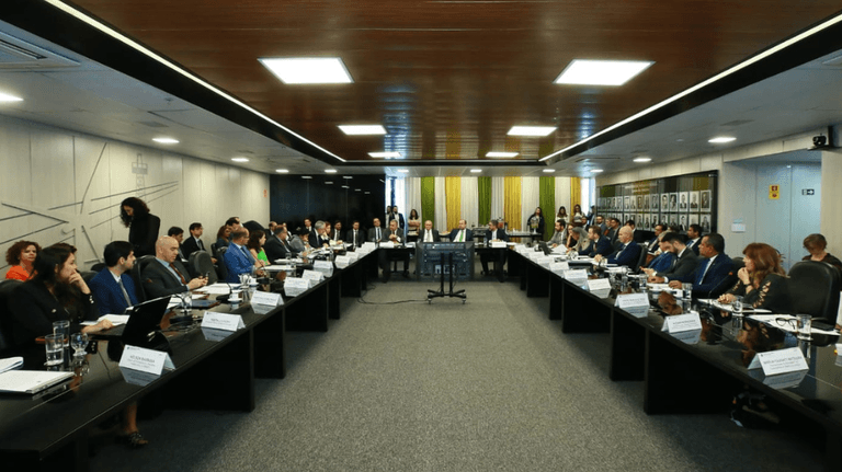 TCU acompanhará efeitos da reforma tributária em concessões públicas