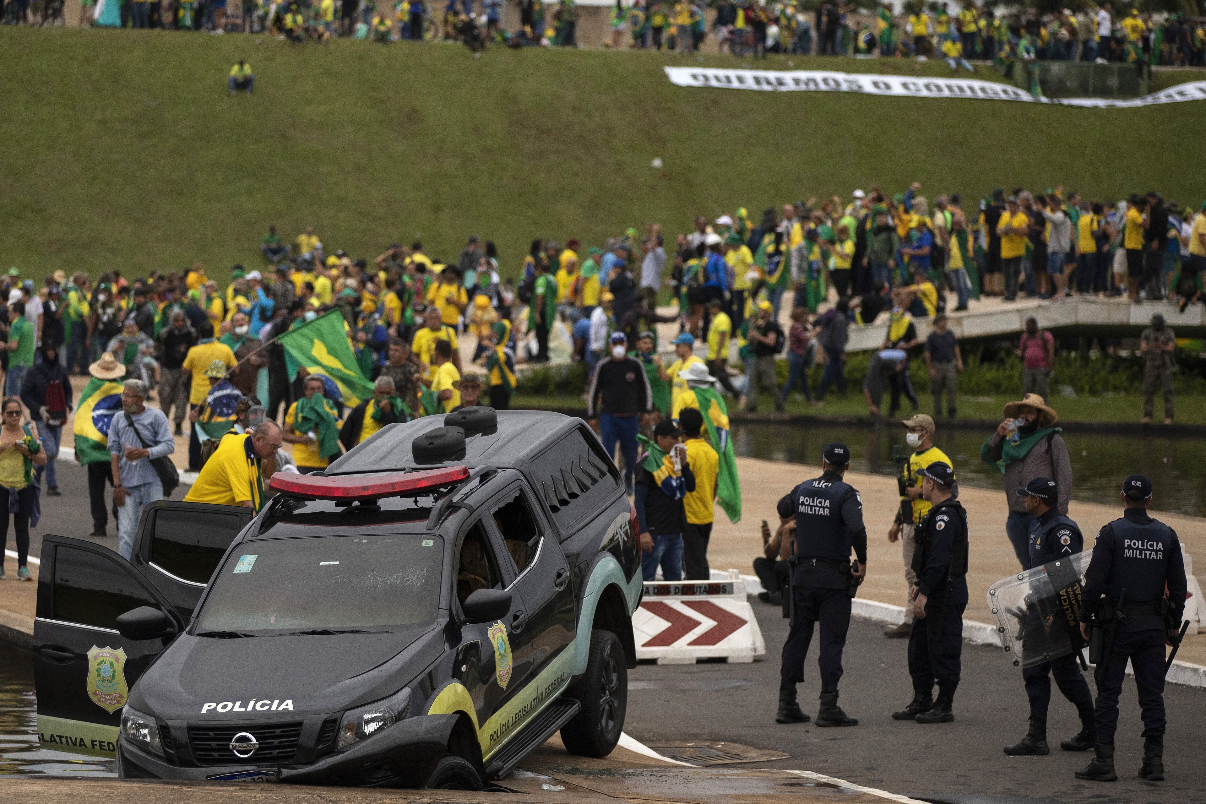 Governo trabalha para evitar fatiamento de veto de Lula em dosimetria