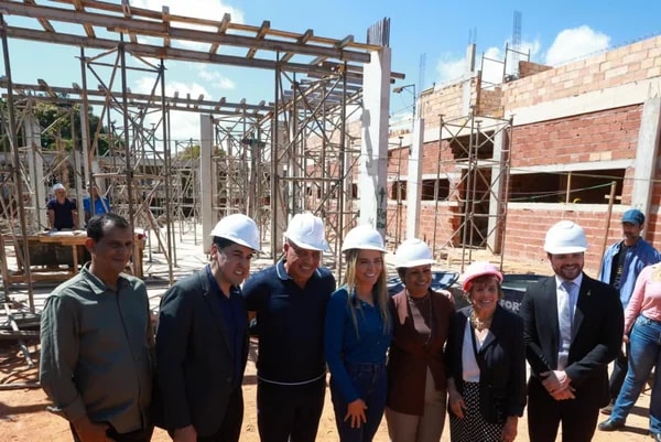 Celina responde ataques à direita e promete fim de aluguel em escolas