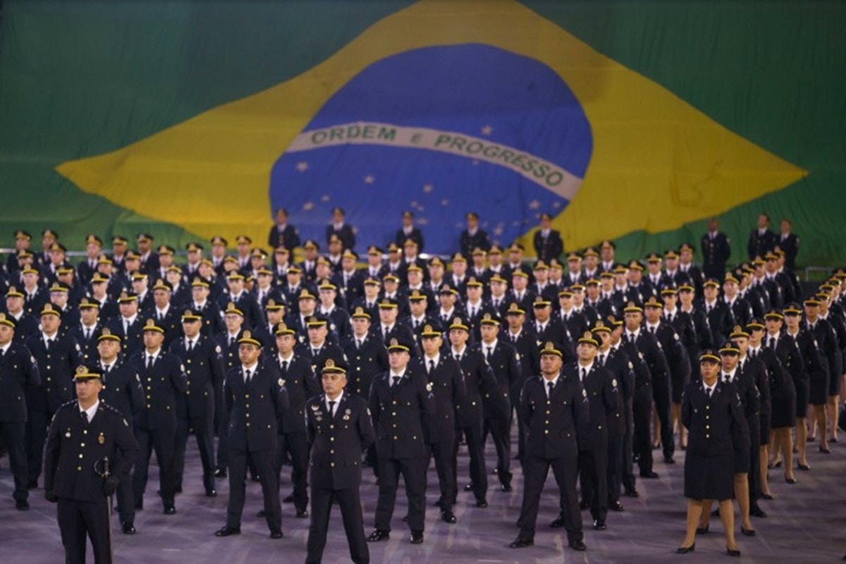 Celina envia ao Congresso adequação orçamentária para convocar PMs