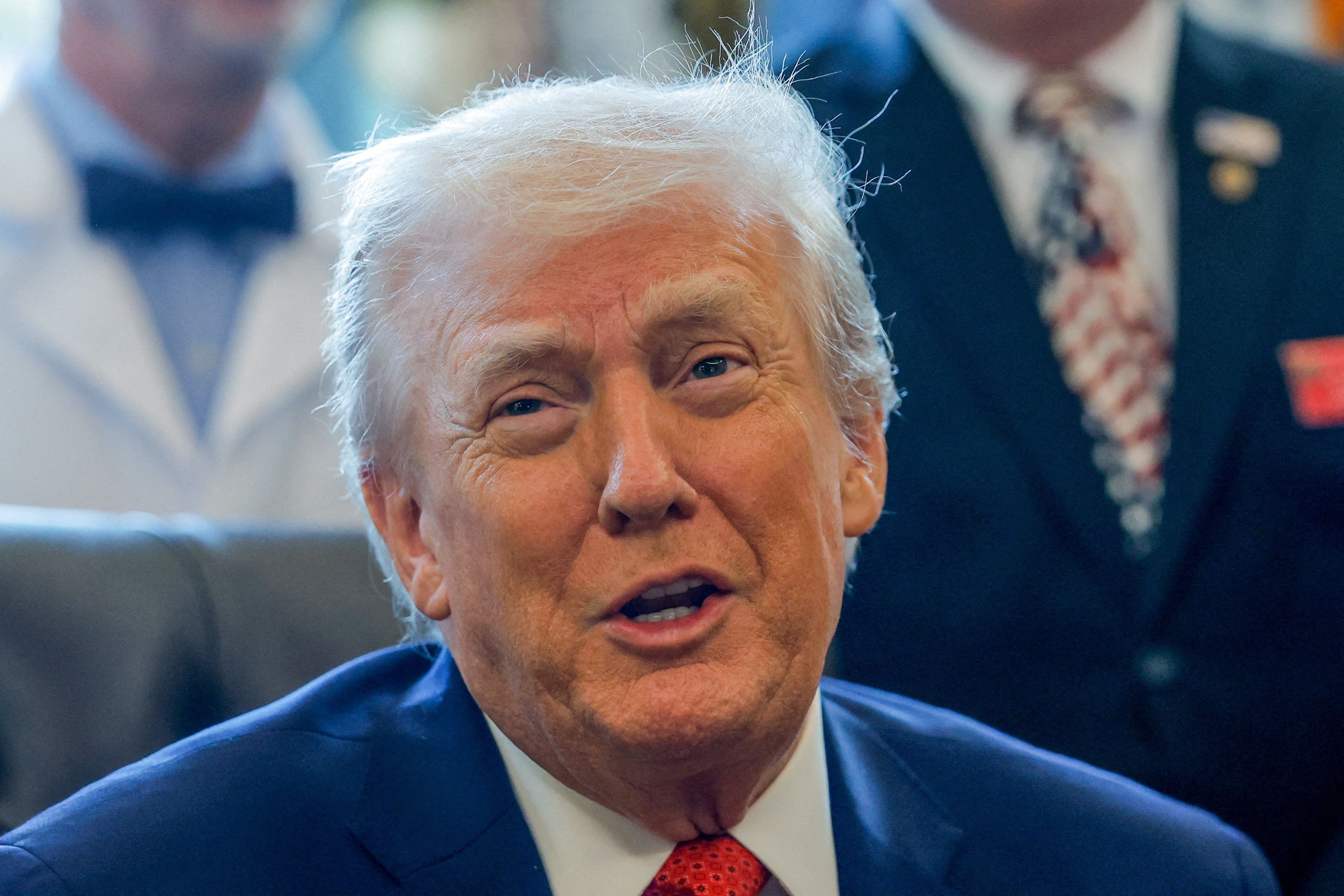Dívida dos EUA atinge US$ 40 tri na gestão Trump, com empréstimos altos