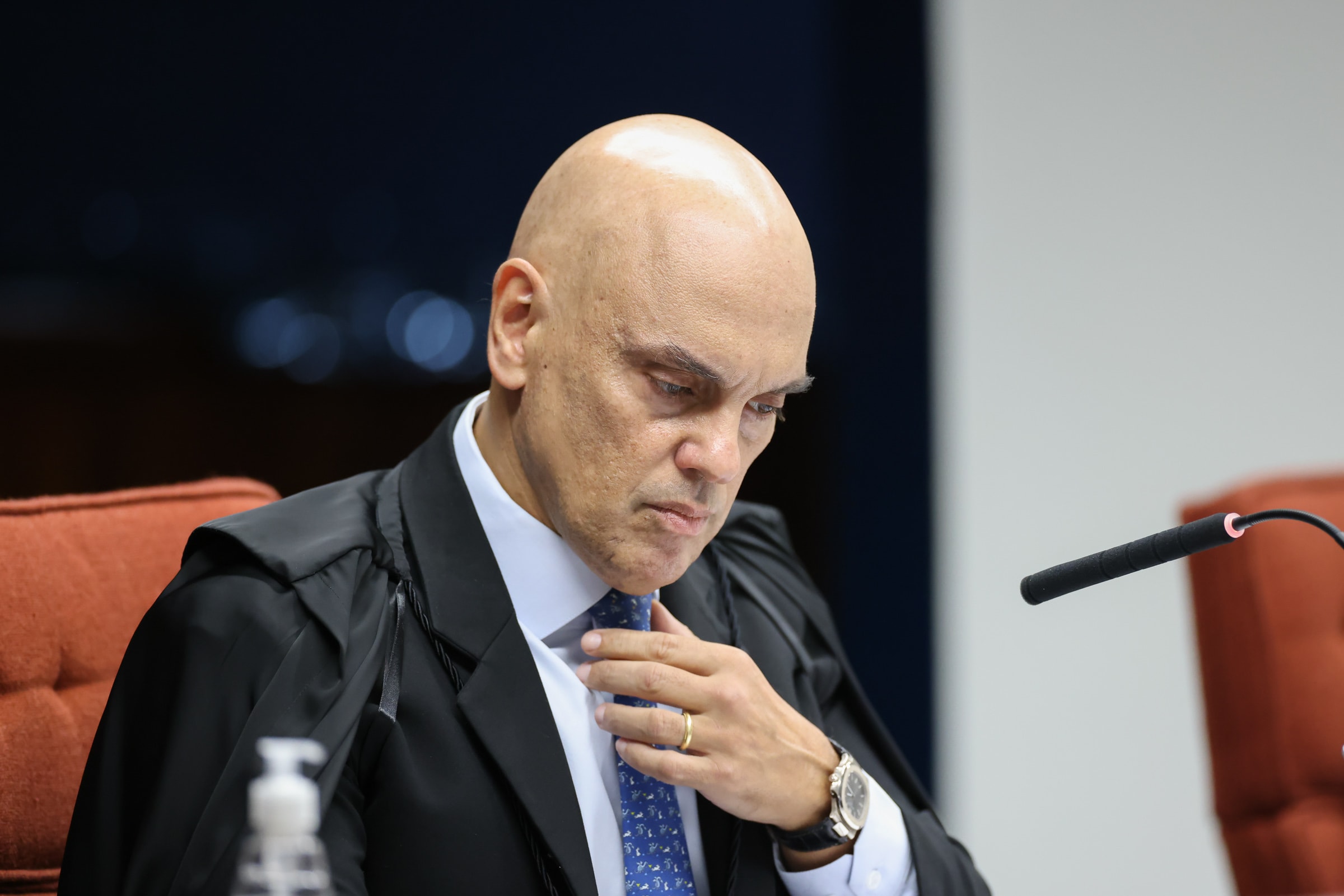 Moraes reage à DPU e diz que não violou Constituição