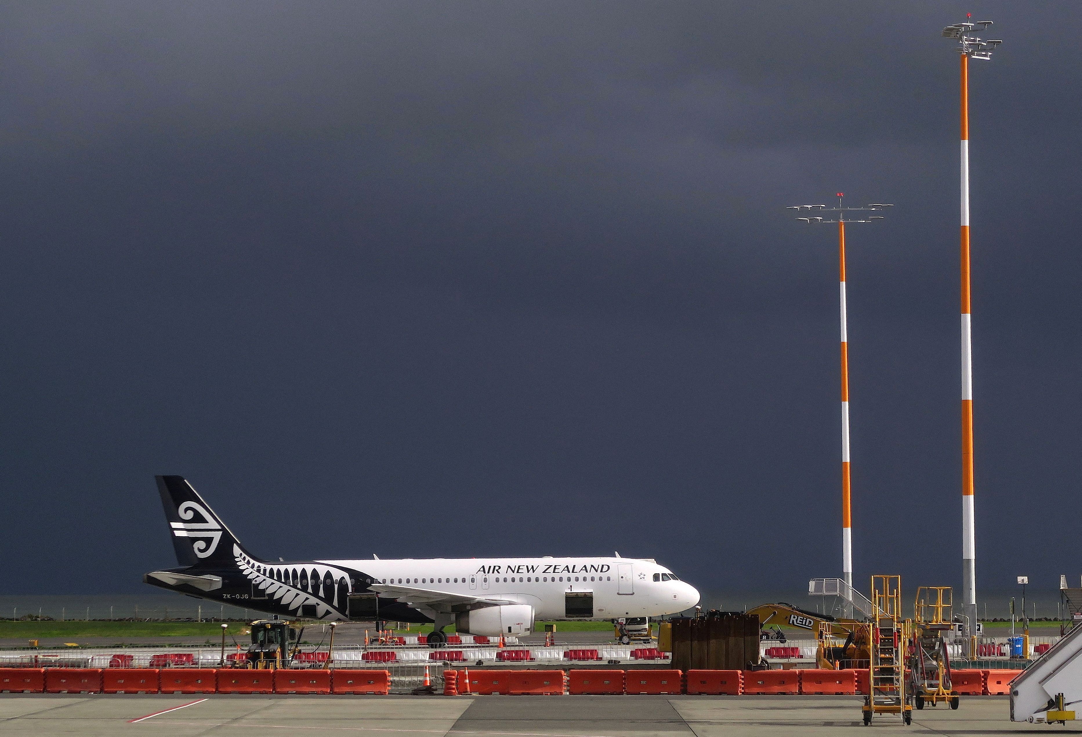 Aeroporto na Alemanha é esvaziado após incidente de segurança, diz emissora