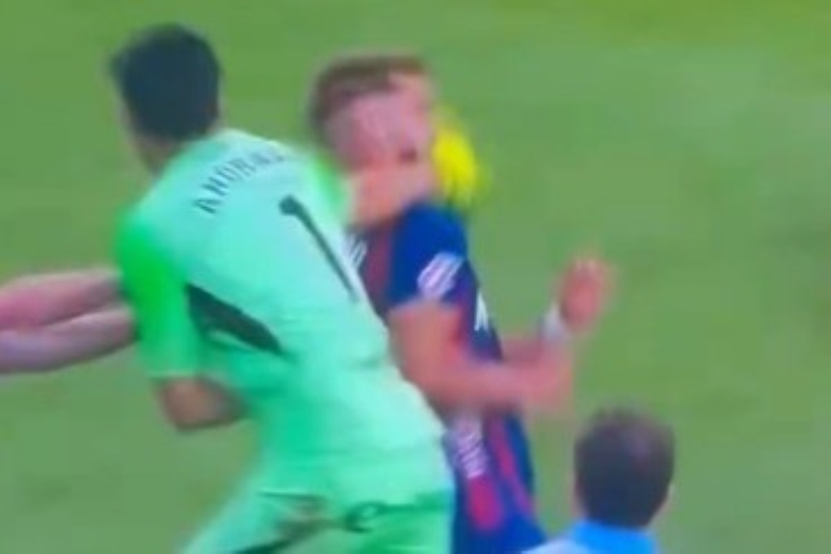 Goleiro do Zaragoza pode receber 15 jogos de punição por soco em rival. Veja vídeo