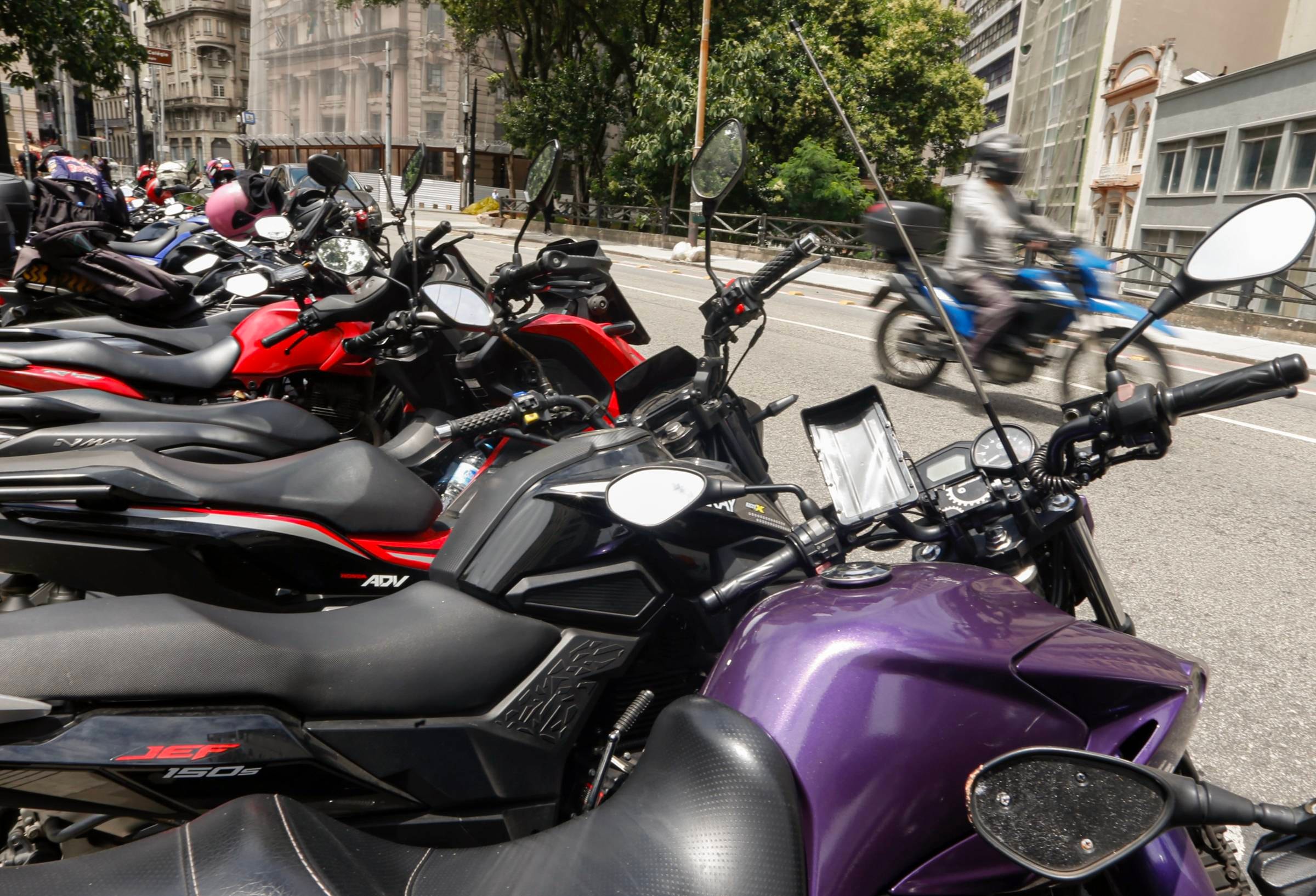Nunes lamenta nova decisão do STF sobre seguro extra de mototáxis